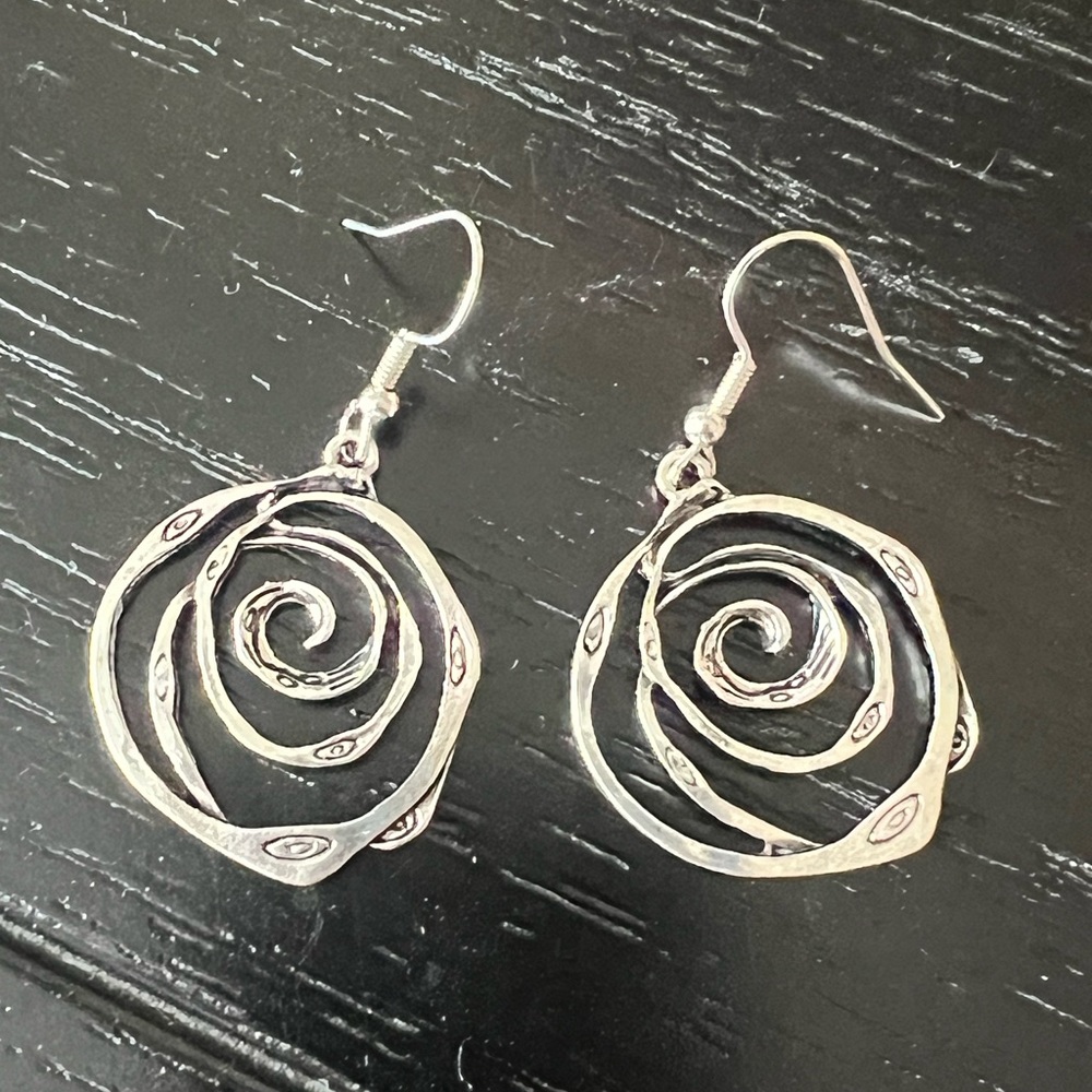 Antique silver tone rose earrings-NWT